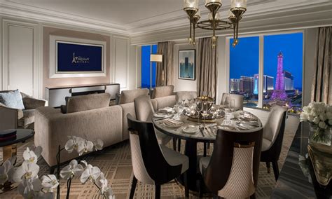 paiza lofts macau|御匾峰典雅里昂套房 .